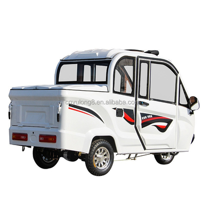 Tricycle électrique entièrement fermé pour traîner des marchandises 60V Voltage 30-50km kilométrage