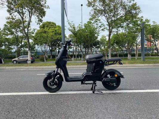 60V à grande vitesse moto électrique de la ville Moped avec moteur puissant et affichage LCD