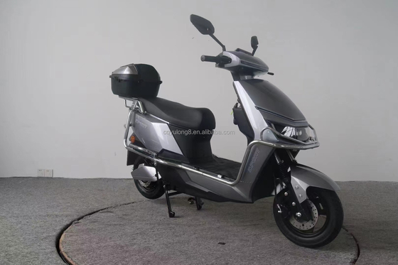 Motocyclette électrique certifiée CEE de 3000 W avec batterie au lithium amovible et frein à disque