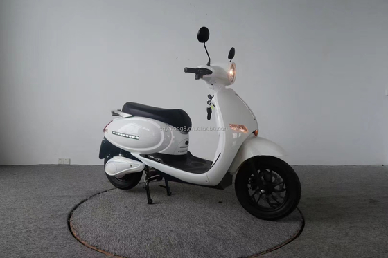 500W/1000W/1500W/2000W Scooter électrique à moteur sans balai pour adultes Max. Vitesse 40 60km/h