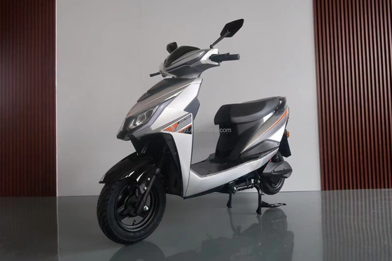3.0-10 pneu 1500W 48V 60V scooter électrique pour adultes abordable et personnalisable