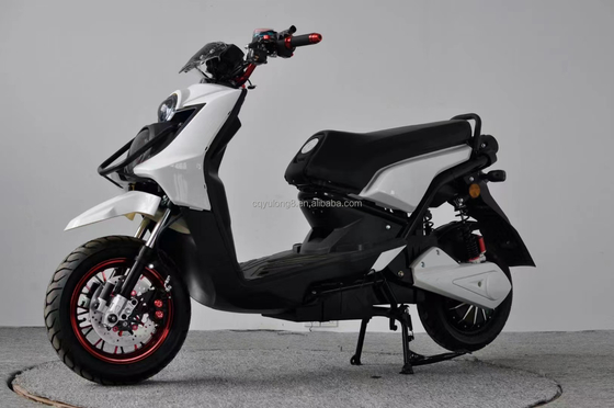 500W/1000W/1500W Motor sans balai Motocycles électriques pour adultes Vitesse maximale 40 60km/h