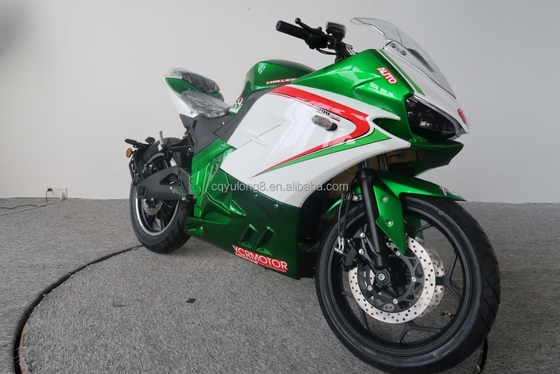 Motorcycle à 2 roues personnalisé Style 5000W Puissante moto de course électrique pour adulte