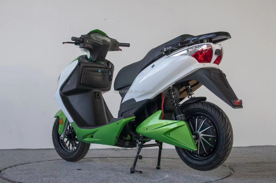 Vélos de sport électriques de 12 pouces avec assistance à la pédale atteignant 800W 60km/h
