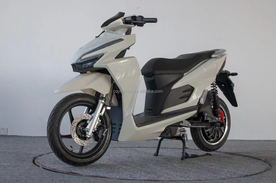Scooter électrique à motoneige avec pneu de 17 pouces et batterie au lithium de 3000W 72V 30ah