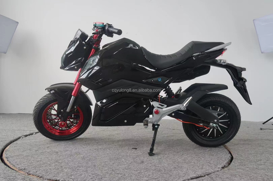 Une moto électrique tout-terrain personnalisée avec une vitesse maximale de 80 km/h et une batterie au lithium.