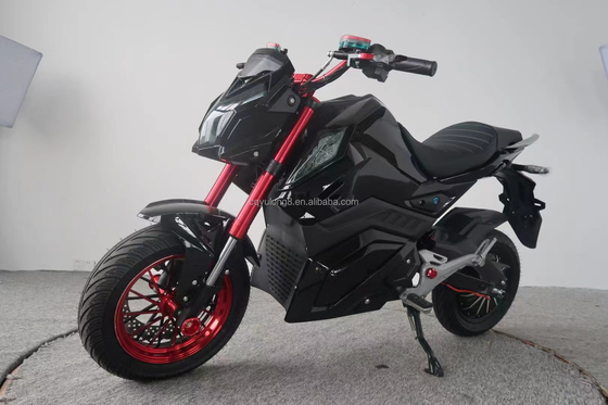 Une moto électrique tout-terrain personnalisée avec une vitesse maximale de 80 km/h et une batterie au lithium.