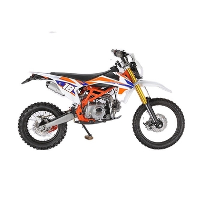 Une moto de 125cc, 150cc, 200cc, 300cc, 400cc personnalisée